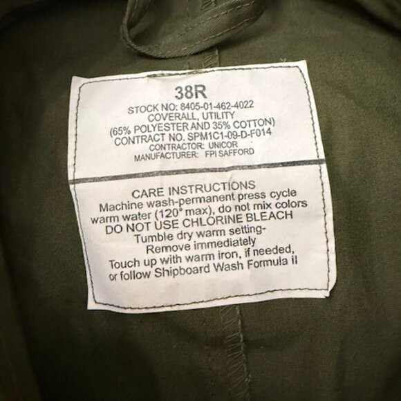 U.S. Navy Coverall Utility Green Military Jumpsuit Workwear Mechanic Zip 38R - Picture 3 of 3